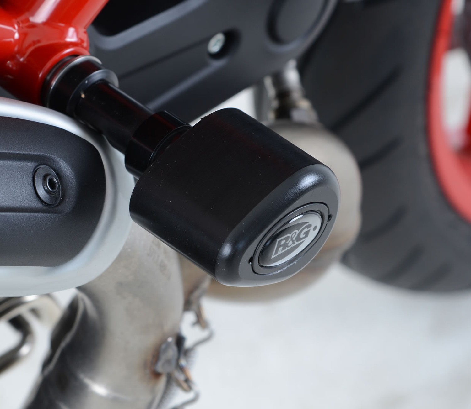 R&G Racing Aero Crash Protectors for Ducati Monster 797 '17-'21 R&G Racing Aero Crash Protectors for Ducati Monster 797 '17-'21